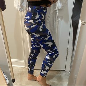 Onzie S/M Rumble boxing blue camo leggings
